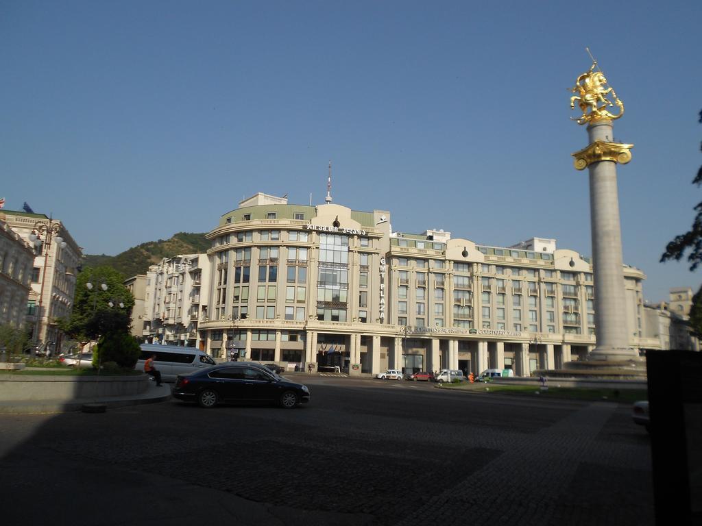 Guest House Ralsh Тбилиси Екстериор снимка